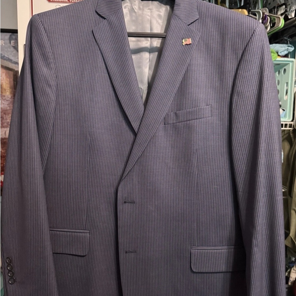 Brooks Brothers 1818 Regent
Italian Wool Blue Pinstripe
Blazer Suit Jacket 48R